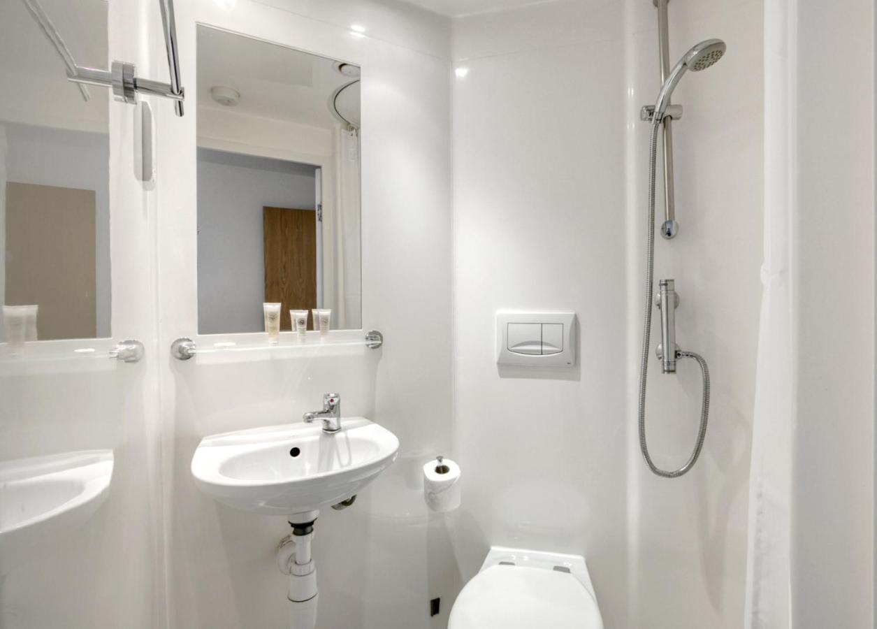 Central Single Room With Shared Kitchen In Luton Luton  Zewnętrze zdjęcie